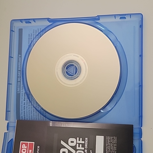 Playstation PS4 NFL Madden 21 Deluxe Edition Blu-Ray Disc - Picture 9 of 10